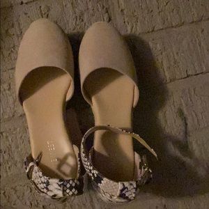 Snake print none west wedge